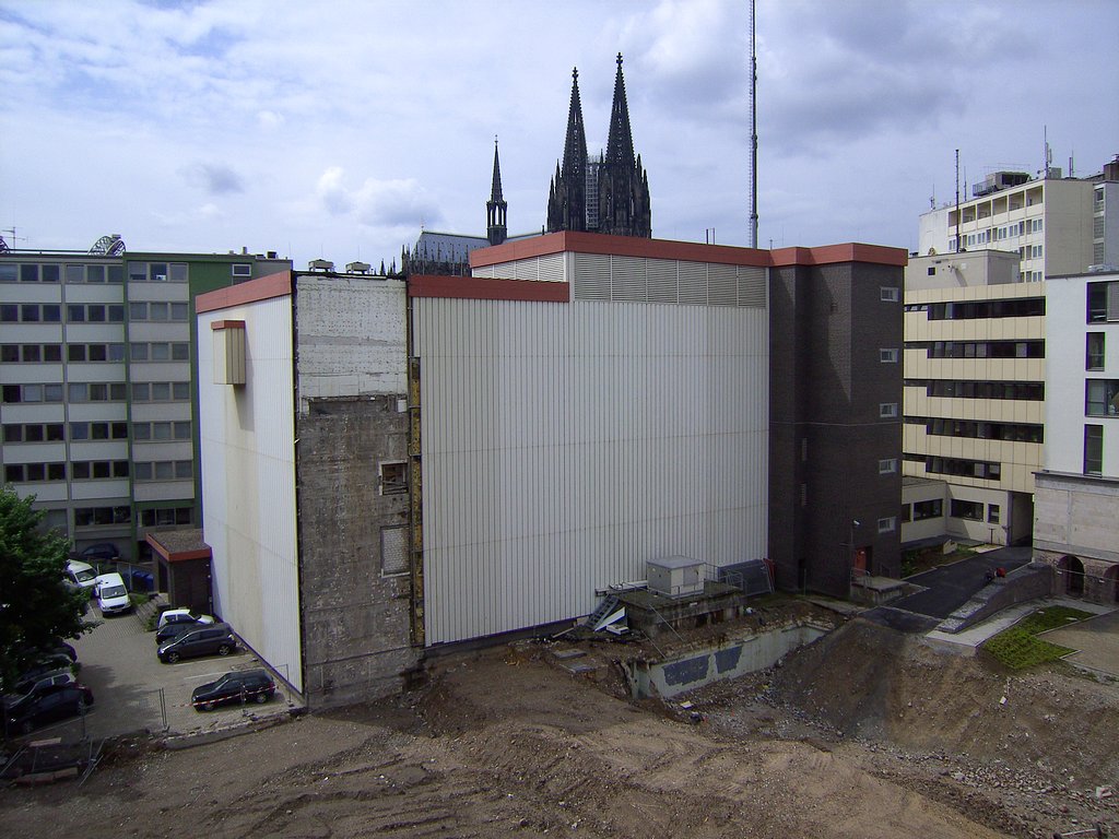 Dokumentation Hochbunker Am Alten Ufer, Köln